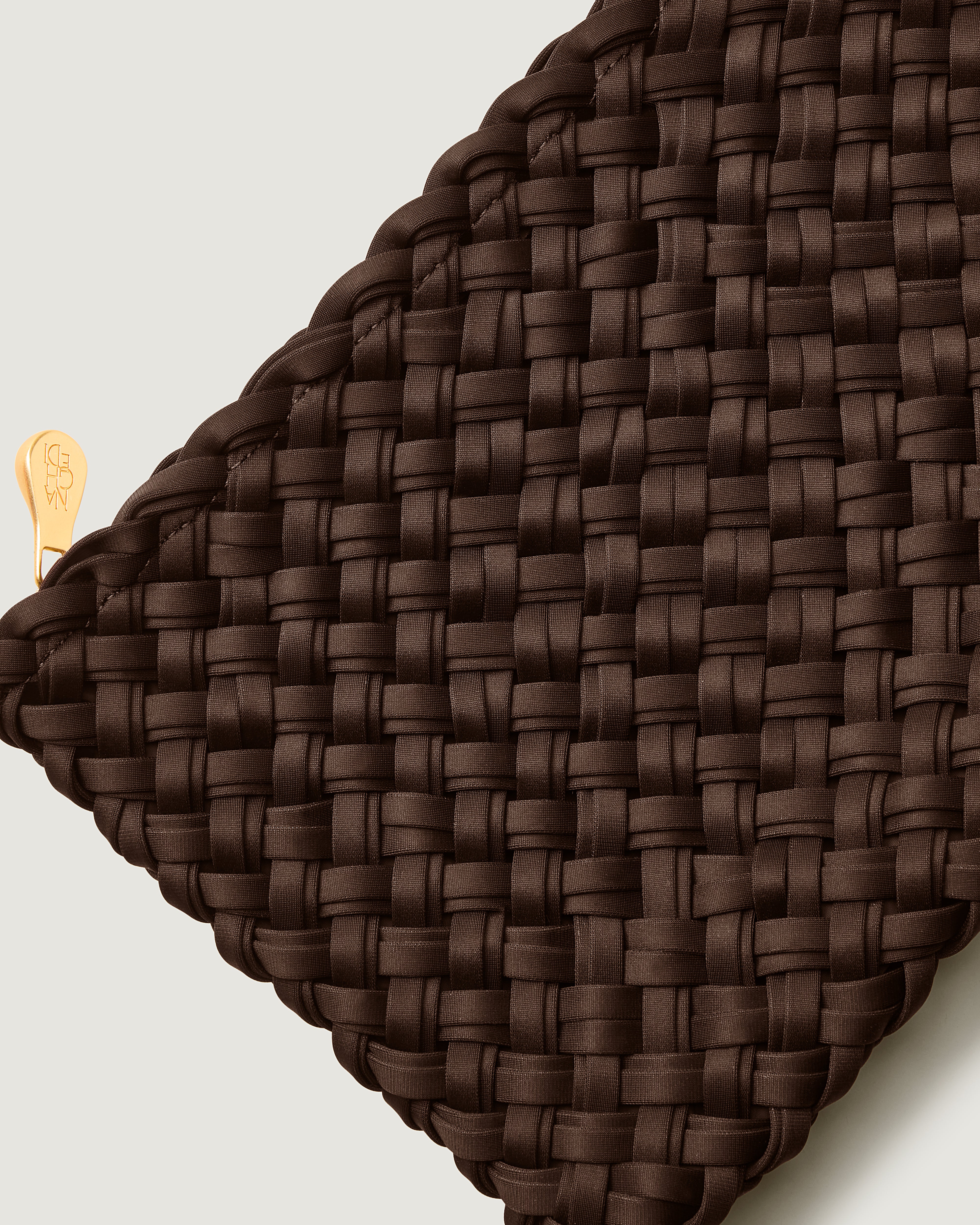Nomad Medium Hobo Double Weave | Chocolate - Image 3