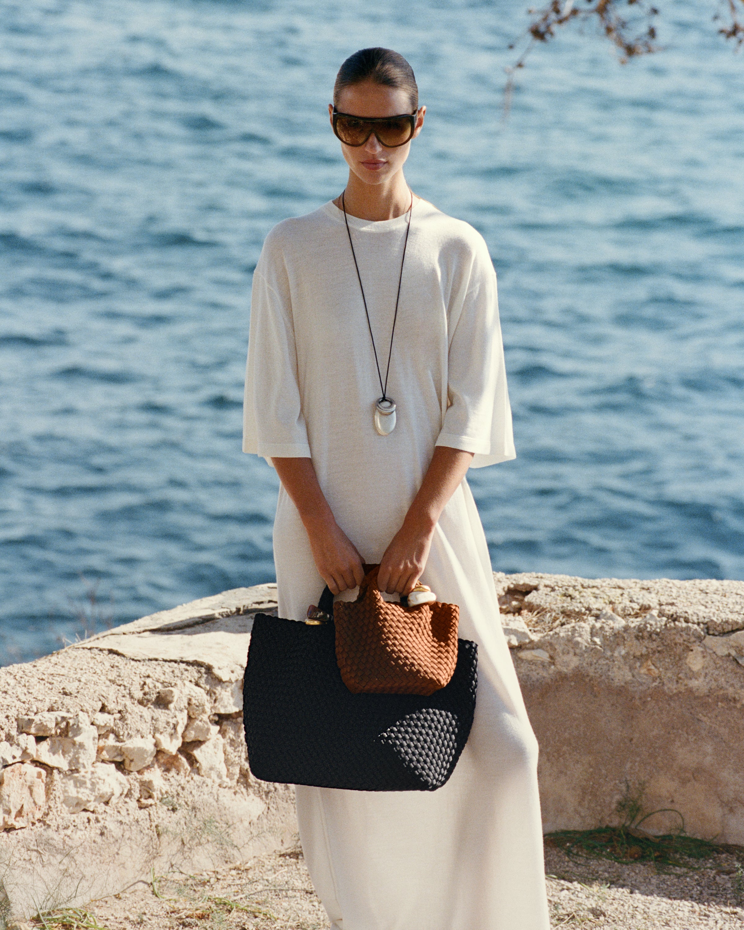 St. Barths Medium Tote Beads | Onyx - Image 4